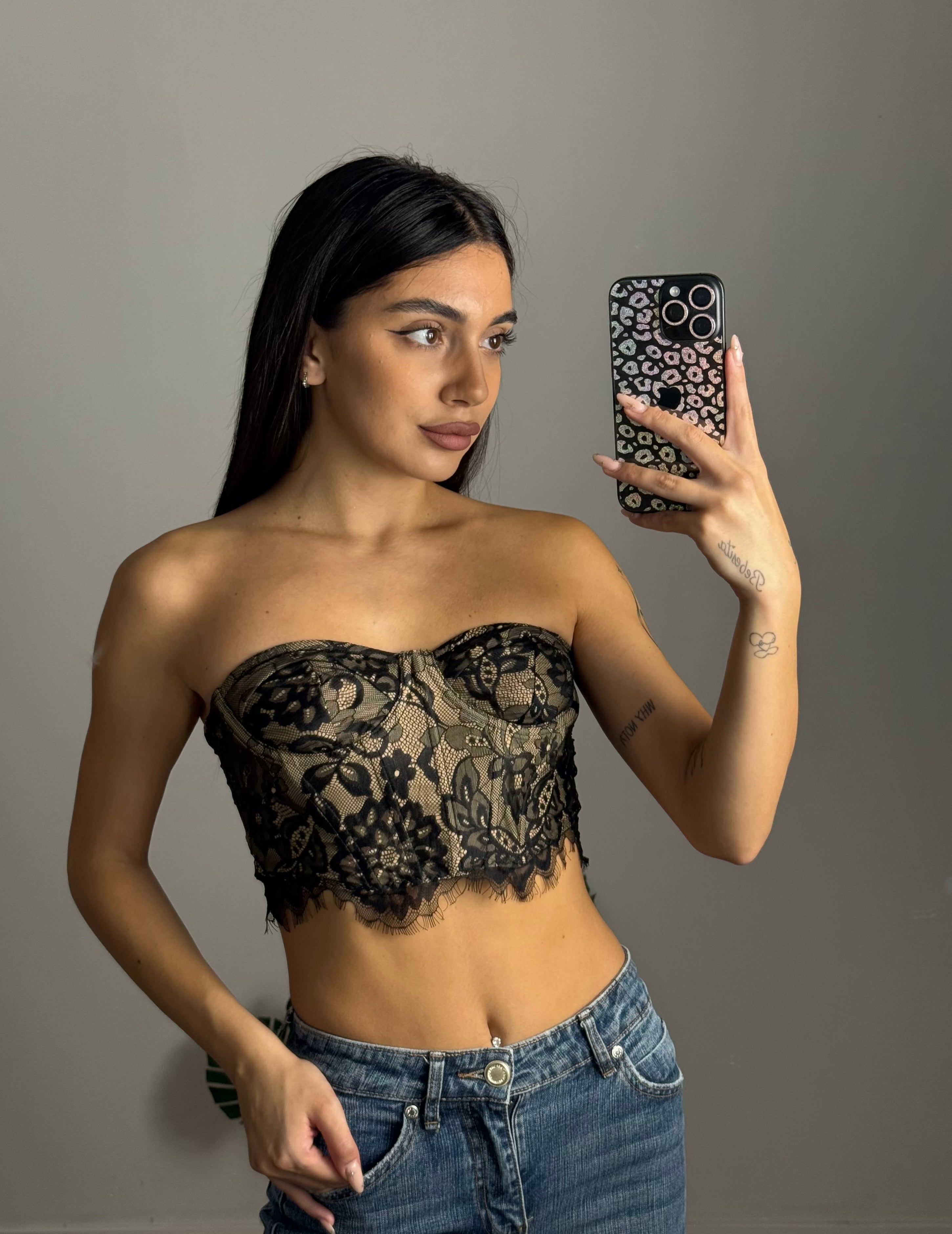 TOP ENCANTO DE ENCAJE